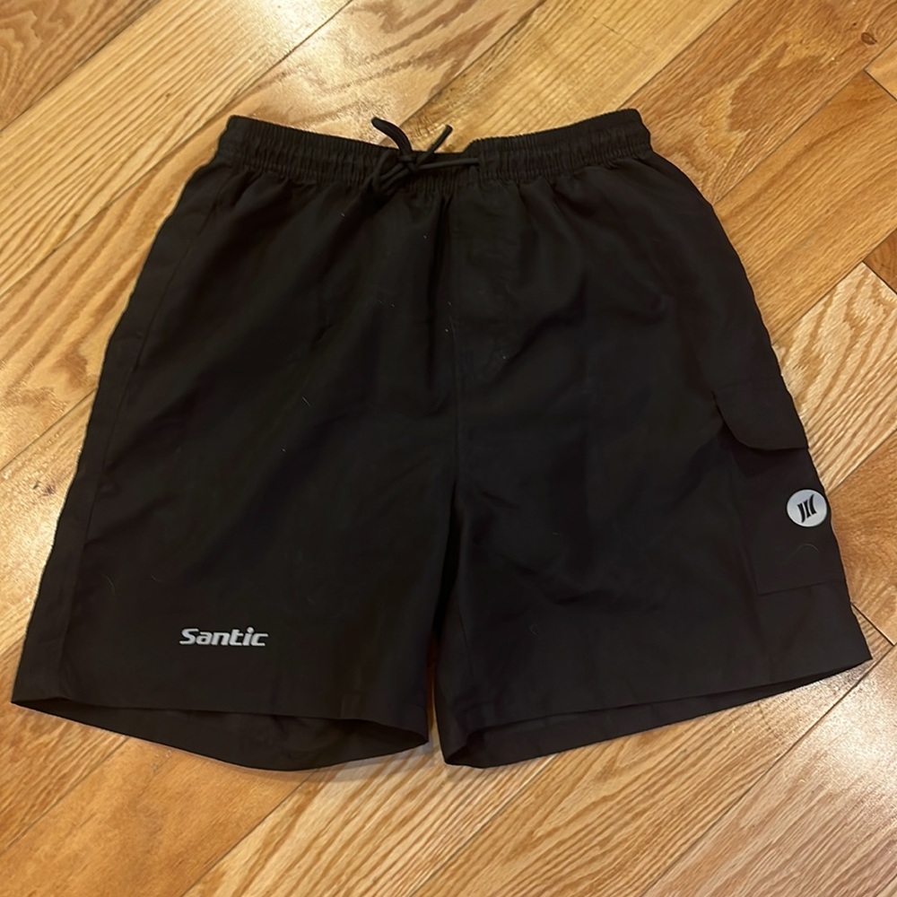 Santic men’s biking shorts
